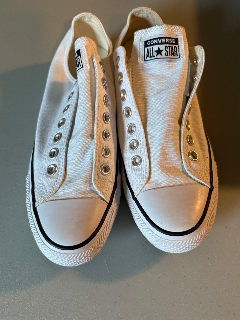 Converse White Low Top Slip-On Sneakers - Picture 3 of 9